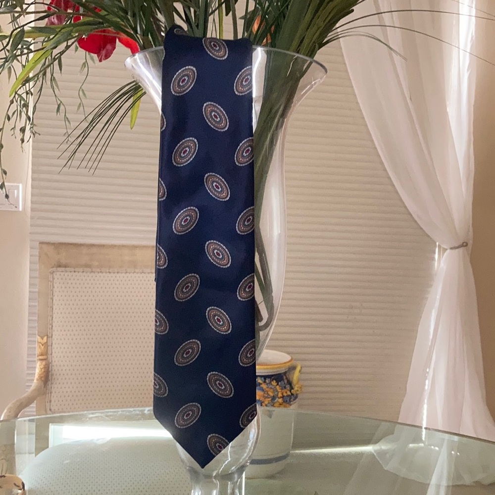 Sir William of England tie